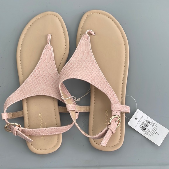 Ann Taylor Shoes - NWT ann Taylor pink snake skin sandals size 7